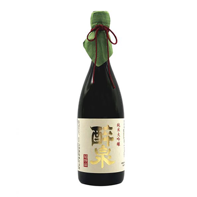 Established in 1871. Yamada Shuzo produces the brands Suisen and Saiai out of Kanie, Aichi prefecture, an area blessed with a unique climate.