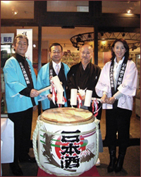 新春鏡開きと振る舞い酒